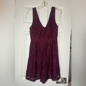 Forever 21 Floral Lace Ponte Dress in Burgundy